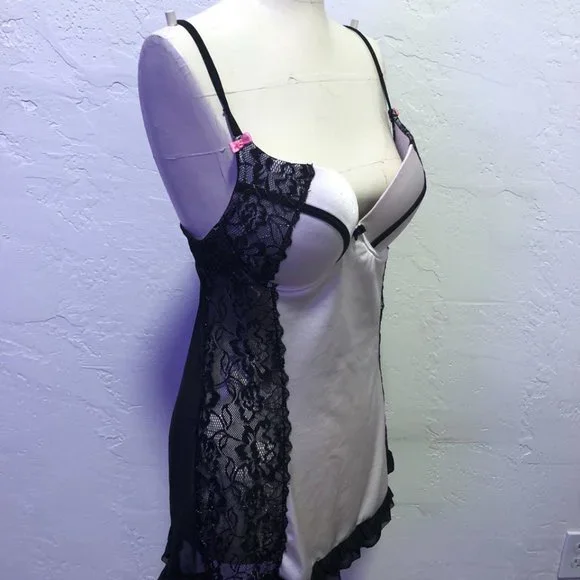 SEXY Black and white sleep dress with pushup - Picture 2 of 7